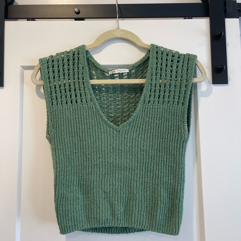 Zara Olive Knit V-Neck Top